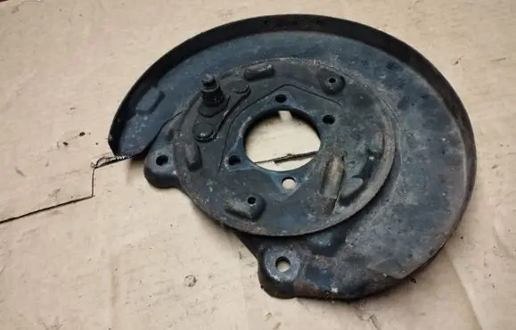 Chrysler Sebring (ST-22 - JR) Rear brake disc plate dust cover 