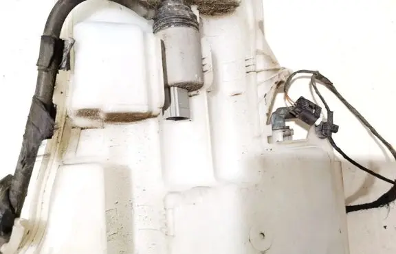 BMW 3 E90 E91 Windscreen/windshield washer pump