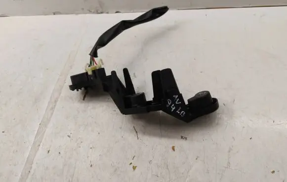 Toyota Avensis T250 Tail light bulb cover holder 8155705170