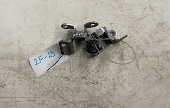 Toyota Land Cruiser (J120) Tailgate/trunk/boot hinge