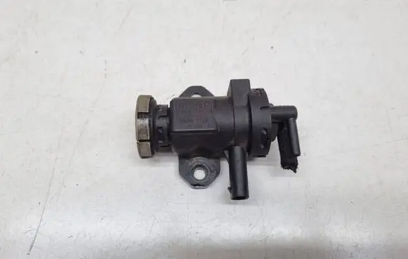 BMW X3 F25 Turbo solenoid valve 8509323