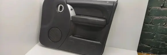 Jeep Cherokee III KJ Front door card panel trim