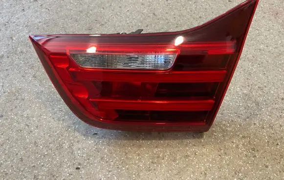 BMW M4 F82 F83 Tailgate rear/tail lights 8059656