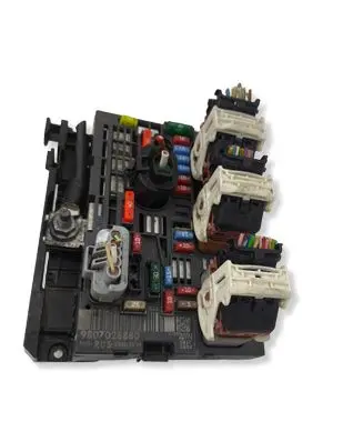 Citroen Berlingo BSM Control unit 9807028880
