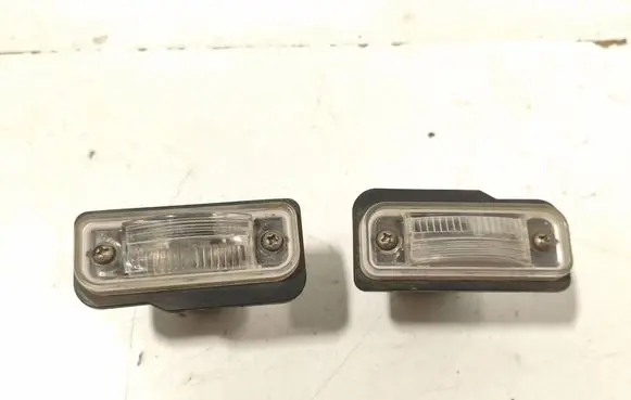 Mercedes-Benz E W211 Number plate light 153067