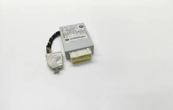 BMW 5 E60 E61 Air suspension control unit module (rear) 6770411 677041101 37146770411