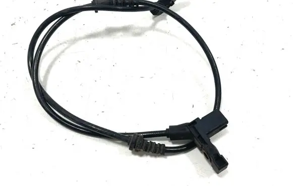 Mercedes-Benz E W212 ABS brake wheel speed sensor A2125401605