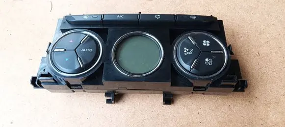 Citroen C3 Climate control unit 96831720XT N5680003