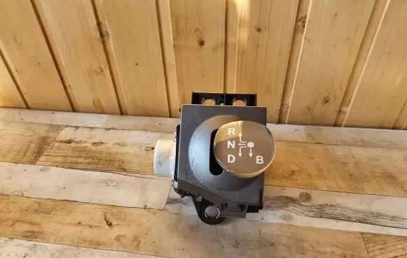 Toyota Prius (NHW20) Gear shifter/selector