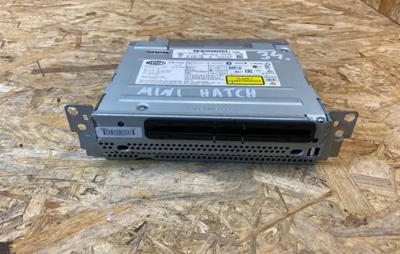 BMW 2 F45 Navigation unit CD/DVD player 6821139