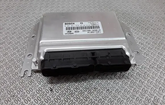 KIA Sorento Engine control unit/module 0281011579 391004A810