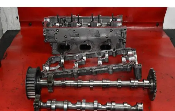 Audi A5 8T 8F Engine head 0593C