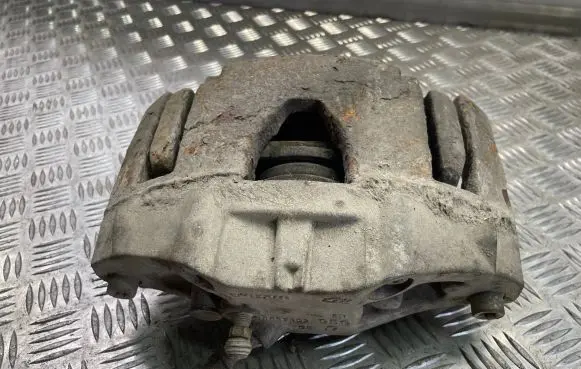 Volvo XC90 Front brake caliper
