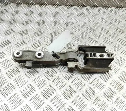 Volvo V60 Engine mount bracket 31359890 31430509