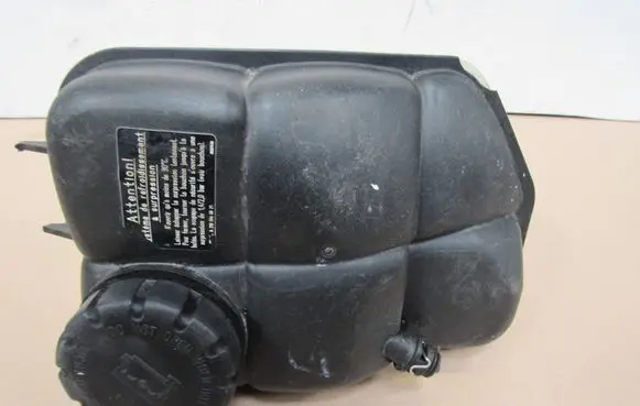 Mercedes-Benz E W211 Coolant expansion tank/reservoir A2115000049