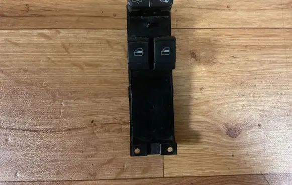 Volkswagen Golf IV Electric window control switch 1J3959857 03755100