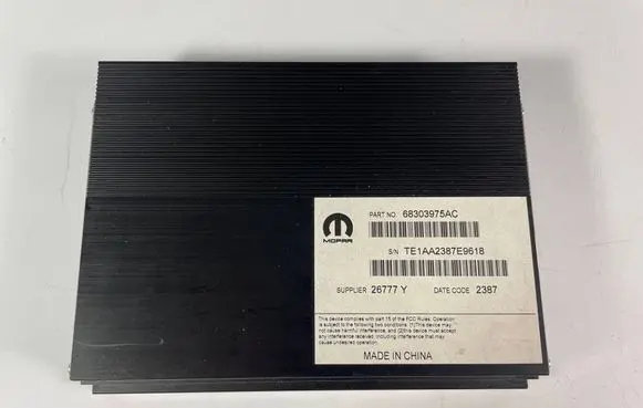 Dodge Challenger Sound amplifier 68303975AC
