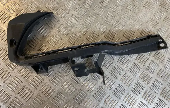 Subaru Outback (BS) Headlight/headlamp mounting bracket