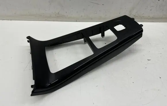 Mercedes-Benz CLA C118 X118 Gear shifter surround trim plastic A1776801201