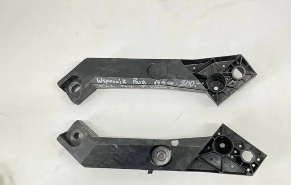 Renault Trafic III (X82) Radiator support slam panel bracket 625001299R