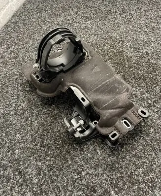 Other engine bay part