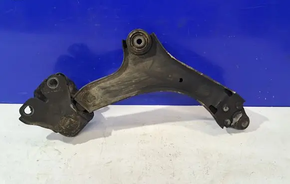 Volvo V60 Front lower control arm/wishbone 31317663 31277345