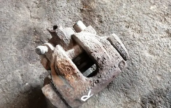 Volvo V70 Rear brake caliper