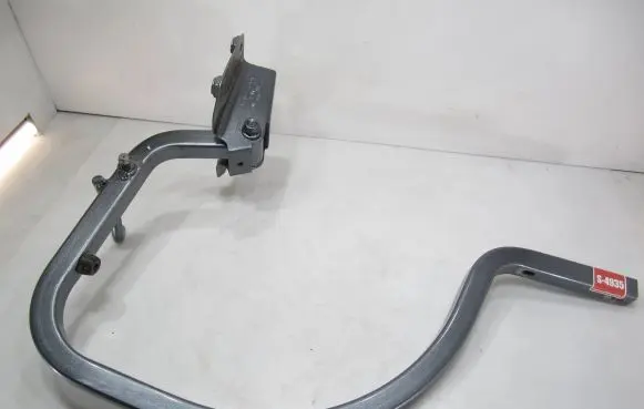 Volkswagen Jetta VI Tailgate/trunk/boot hinge 5C6827302A