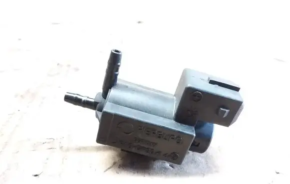 Vacuum valve