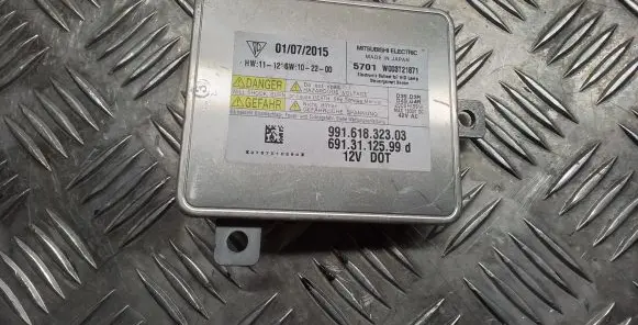 Porsche Macan (95B) Xenon control unit/module 99161832303
