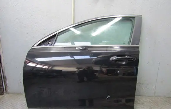 KIA Xceed Front door