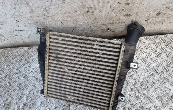 Audi Q7 4L Intercooler radiator 99000956 8ML376729561 18001104BR