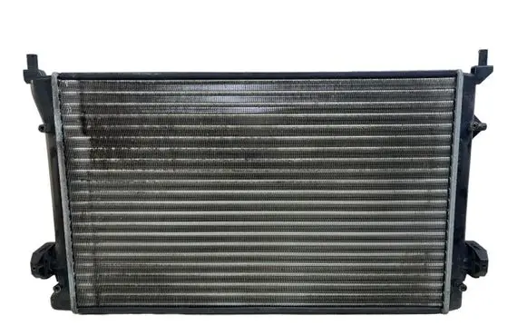 Volkswagen PASSAT B6 Coolant radiator