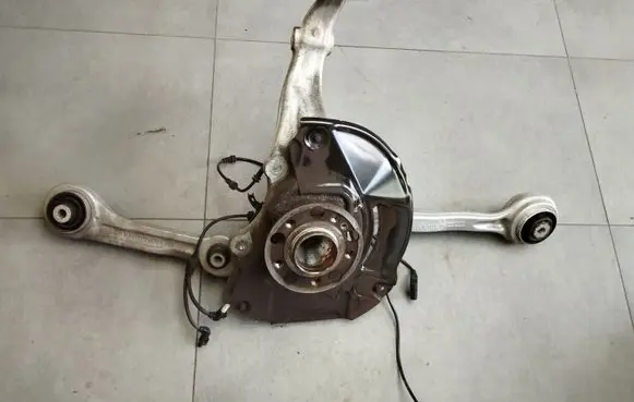 Mercedes-Benz S W222 Front wheel hub A2223322001