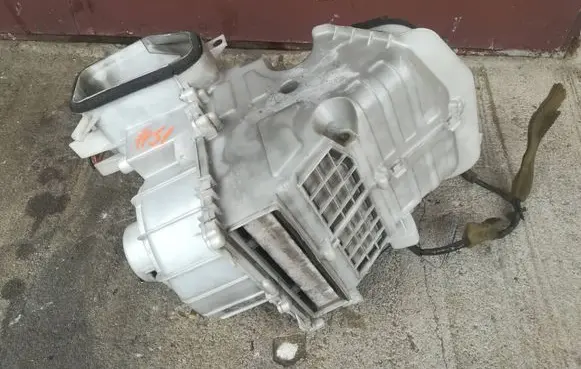 Nissan X-Trail T30 Heater fan/blower 272009H600 3J11134300