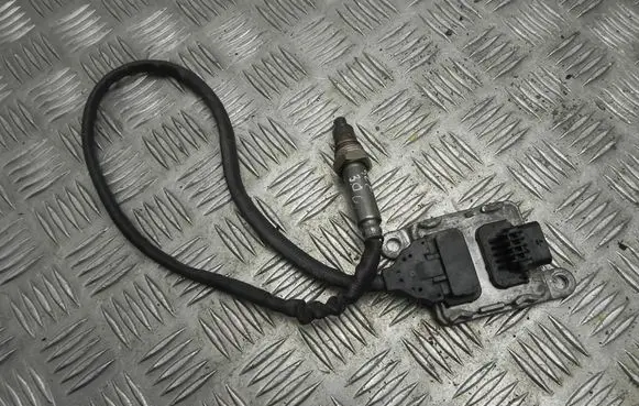 Mercedes-Benz Vito Viano W447 Lambda probe sensor A0009058111