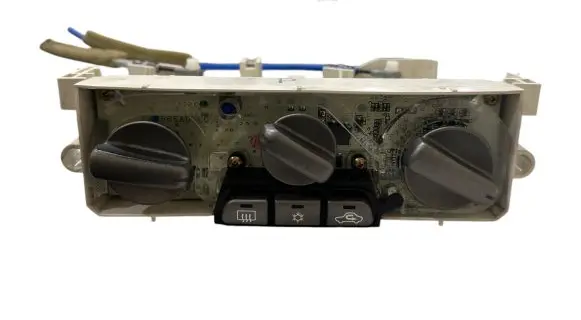 Mitsubishi Outlander Climate control unit MR979970HA