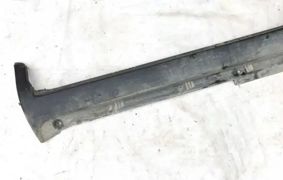 Volvo XC70 Sill 8620138