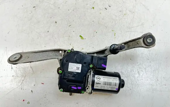 Opel Zafira C Wiper motor W000027365