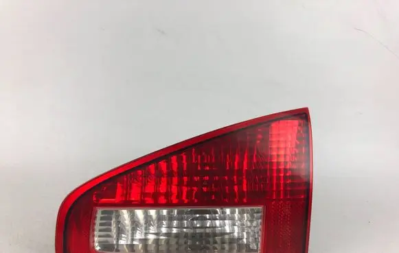 Subaru Tribeca Tailgate rear/tail lights 