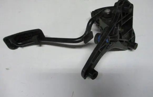 Jaguar XF Accelerator throttle pedal 8X239F832A
