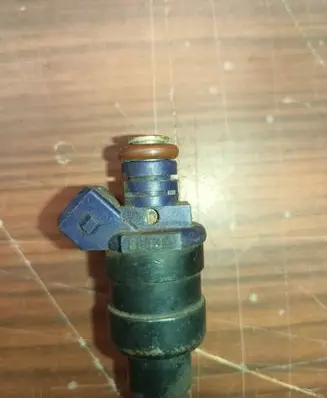 Renault Megane I Fuel injector 866313