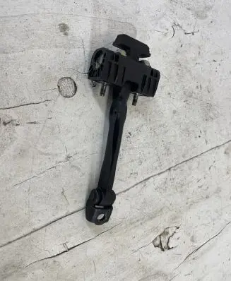 Opel Zafira B Front door check strap stopper 13227947