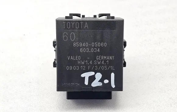 Toyota Avensis T270 Window wiper relay 8594005060