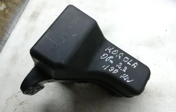 Toyota Corolla Verso AR10 Fuse module
