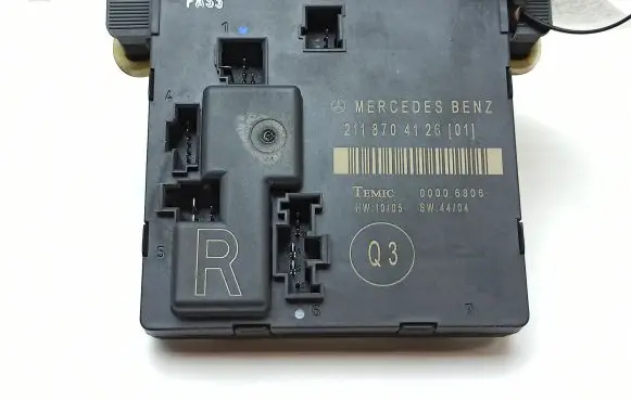Mercedes-Benz E W211 Door control unit/module 2118704126 00006806