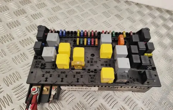 Mercedes-Benz ML W163 Fuse module 1635450205