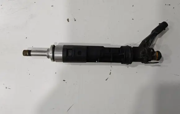 Fuel injector