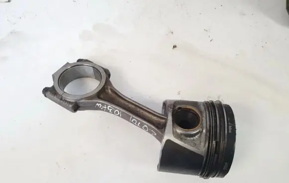 Volkswagen PASSAT B6 Piston with connecting rod 038j
