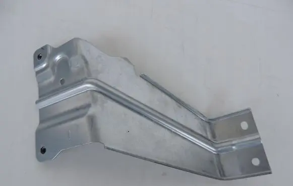 Opel Antara Fender mounting bracket 95422592